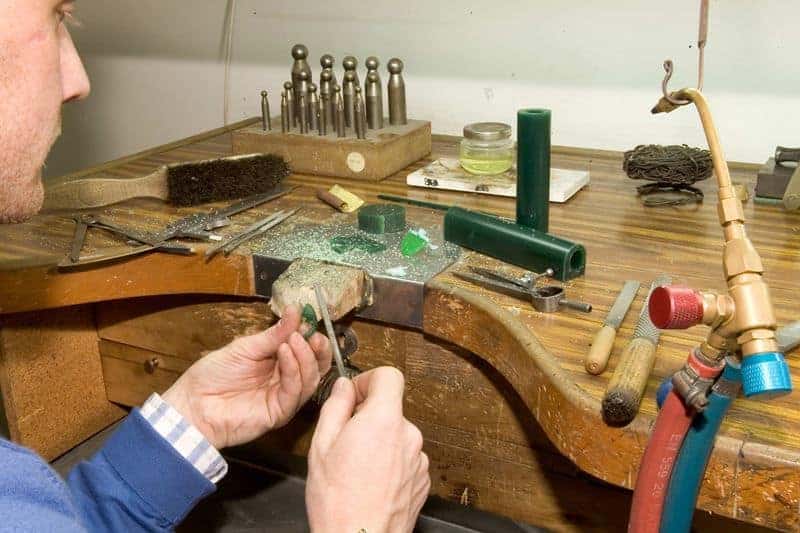 CIO Joyeros - Taller - Alta joyería personalizable Franco Da Vinci - Sevilla